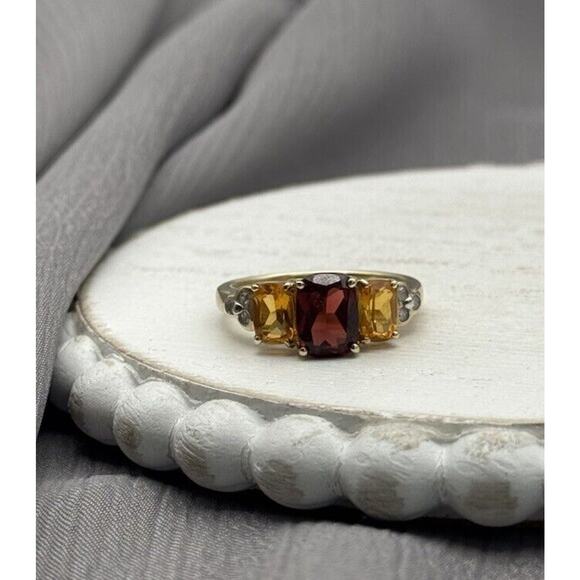 10k Yellow Gold Garnet, Citrine & Diamond Ring Size 7 / 3.60 Grams